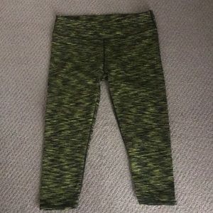 Fabletics crop leggings size L